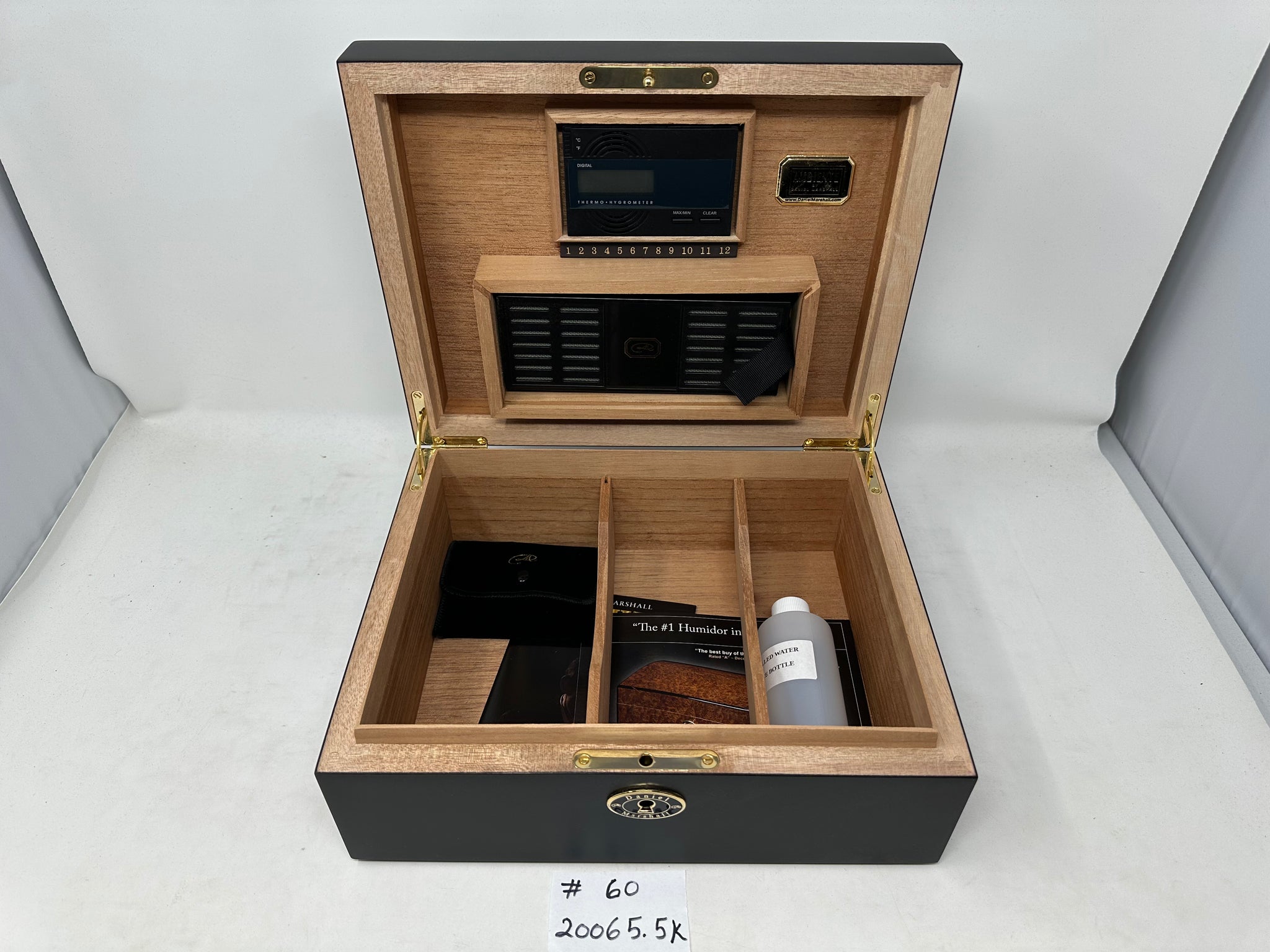 Rolls Royce Humidor by Daniel Marshall Archives in black matte - 65 cigars
