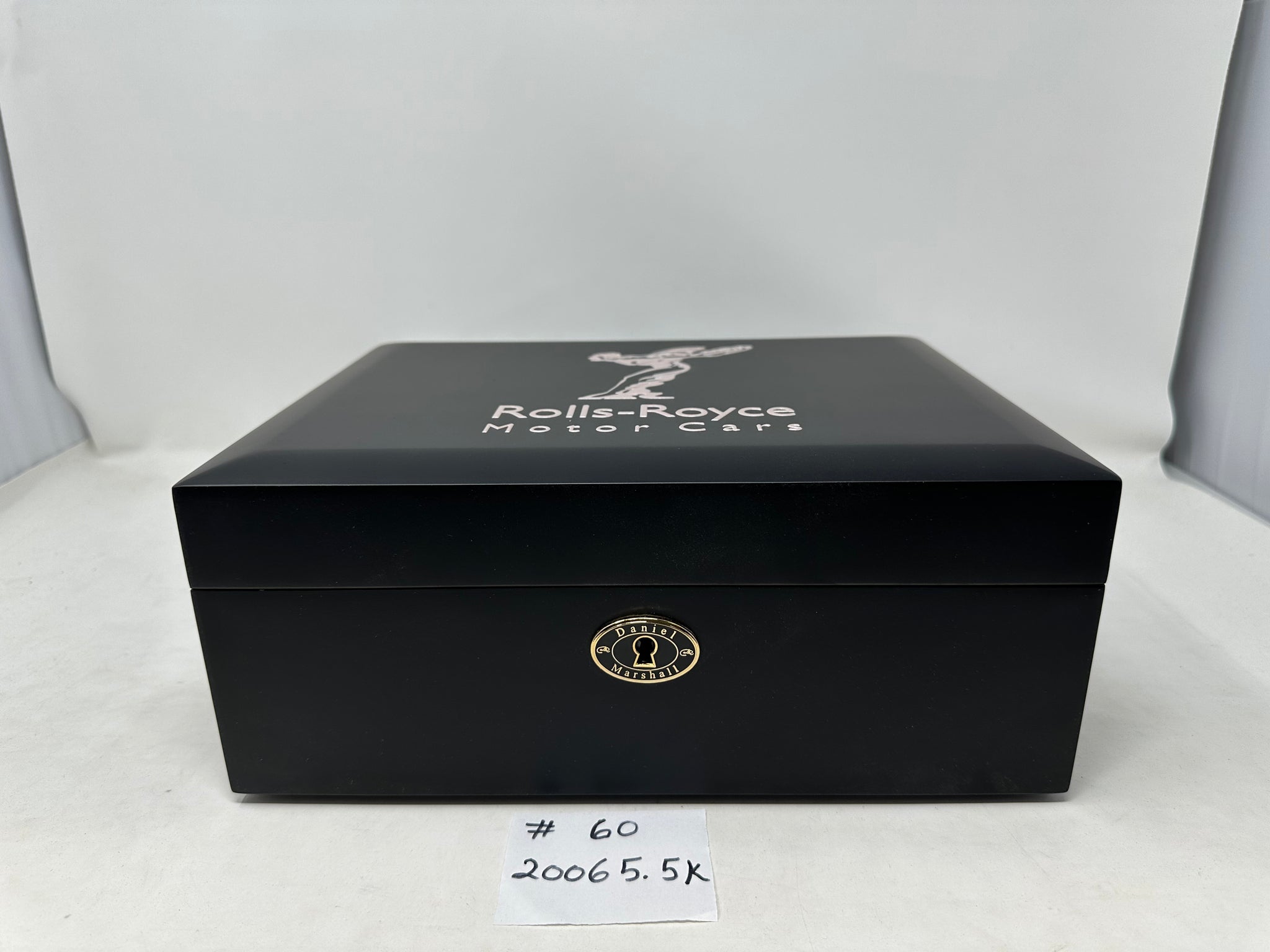 Rolls Royce Humidor by Daniel Marshall Archives in black matte - 65 cigars